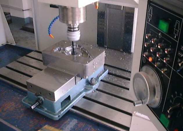 6061- Os serviços fazendo à máquina do CNC do costume T6, CNC fizeram à máquina protótipos com explosão da areia